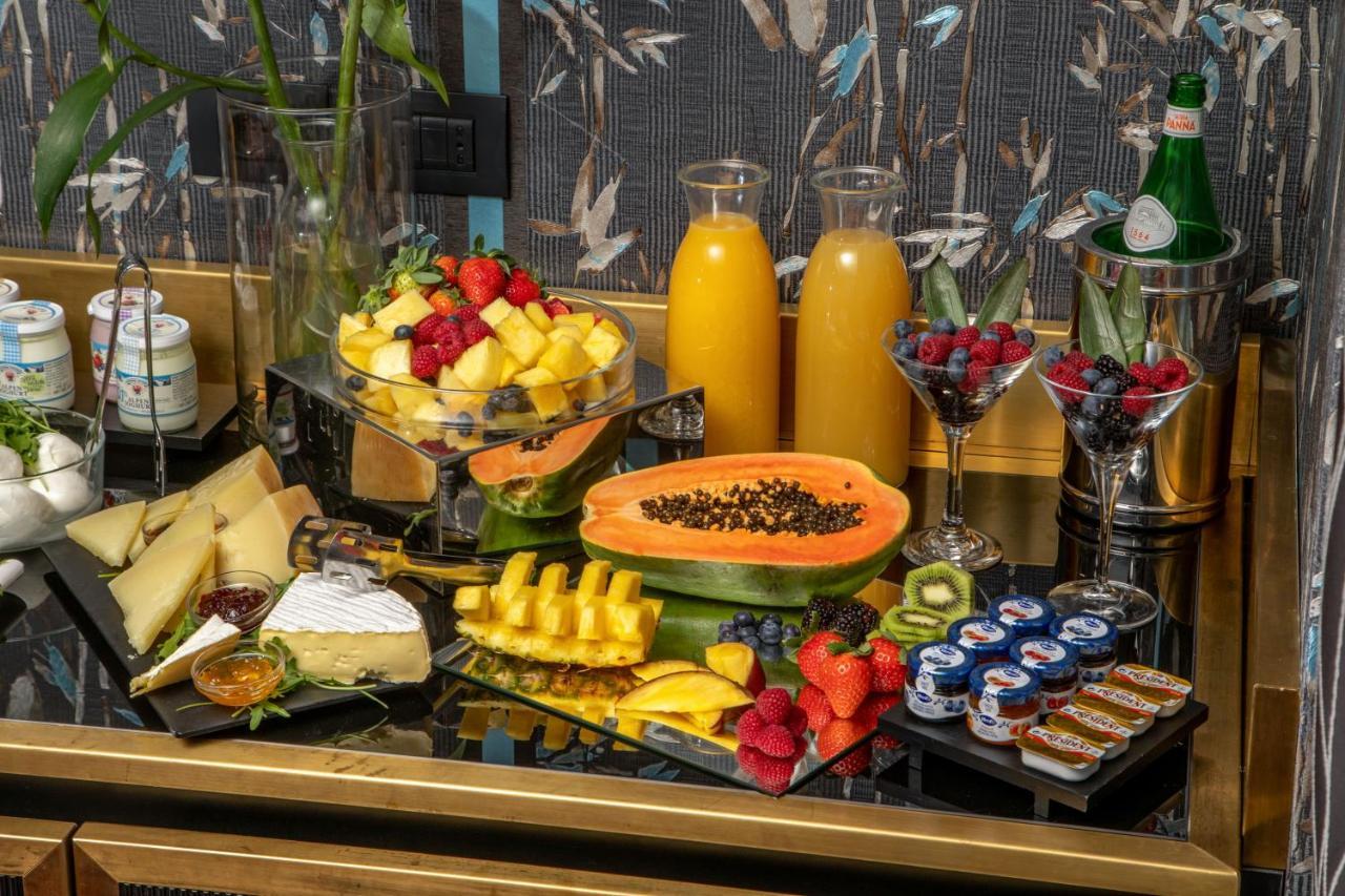 The At The Spanish Steps Luxury Collection - Mario De' Fiori Hotel Roma